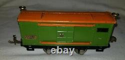 Pre War Lionel Train Set #252 Locomotive, 803,804,805,807 cars