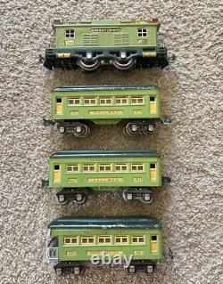 Prewar Lionel 253 Locomotive, 607 Pullman, 608 Observation Car, Train Lot