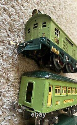 Prewar Lionel 253 Locomotive, 607 Pullman, 608 Observation Car, Train Lot