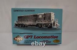 Proto 2000 Series GP7 II Locomotive Canadian Pacific 8410 HO Gauge Train Car