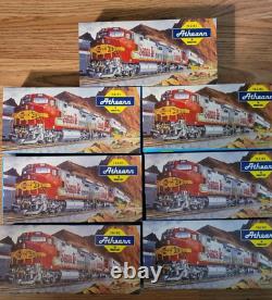 RARE West Virginia FootballMountaineers RailroadTrain Set WVU Antique Old Cars