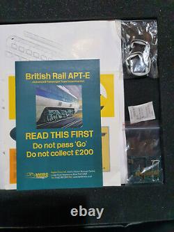 Rapido Trains UK 924001 British Rail APT-E 4 car train pack with souvenier book