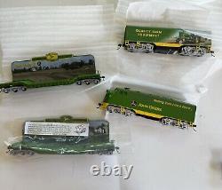 Rare John Deere Express Creek Hawthorne Village Train Set withCOA NEW