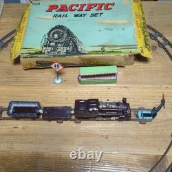 Rare VTG 1950s Bandai Japanese Tin Steam Locomotive Train Set with Tracks Station