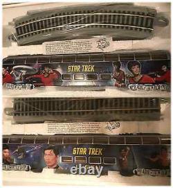TOS Star Trek HO train set, Locomotive, 18 Cars, Track, Controls, Ship Carrier