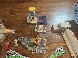 Thomas & Friends Train HUGE LOT 42 Railroad Locomotives Cars & Track Etc. READ