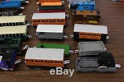 Thomas the Tank Engine Train Lot of 60 Trackmaster Locomotives & Cars Battery