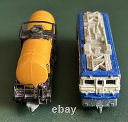 Tomica Train Ed75Electric Locomotive Freight Car Set 2