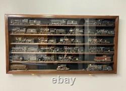 Train Display Case HO Scale Cabinet Railroad Car Locomotive Collection USA Frame