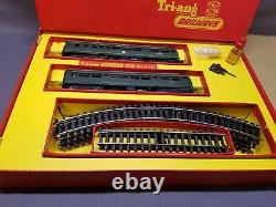 Triang Rs. 27 B. R Green 2 Car Metro Cammell Class 101 Train Set Excellent Boxed