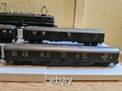 Trix Express E50 009 HO Train set West Germany Engine + 4 Cars