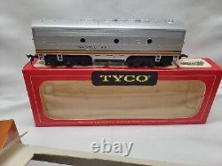 Tyco 3 Cars Mantua T224H T230HC HO Red Box Santa Fe F9 A &B Locomotives Dummy