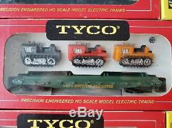 Tyco Train Set Vintage 1968 Ho Scale 5 Cars, Locomotive, Track, Bridge, Transfor