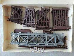 Tyco Train Set Vintage 1968 Ho Scale 5 Cars, Locomotive, Track, Bridge, Transfor