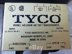 Tyco Train Set Vintage 1968 Ho Scale 5 Cars, Locomotive, Track, Bridge, Transfor