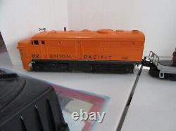 Vintage 1957 Lionel Train Set #1569 Diesel Freight Engine and 4 Cars