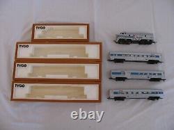 Vintage 1970s TYCO HO Scale Amtrak F-9 Diesel Passenger Train Set #J226 EX