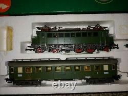 Vintage 70s MIB Mint Marklin HO Train 2850 Set, E0414 Locomotive, 3 Passenger Cars