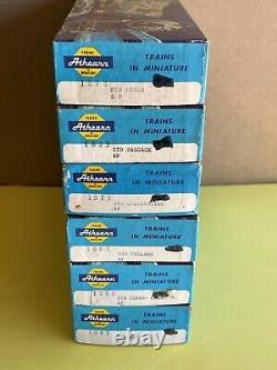 Vintage Athearn Trains HO Model Trains STD Coaches Set Southern Pacific Minty