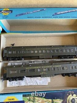 Vintage Athearn Trains HO Model Trains STD Coaches Set Southern Pacific Minty