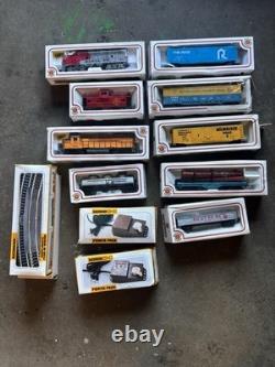 Vintage Bachmann Ho Scale Electric Train Set Santa Fe With Mix Cars WORKS