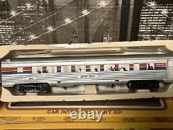 Vintage HO Amtrak Train Lot of 5 Life Like 8241 Locomotive 229 & Passenger Cars