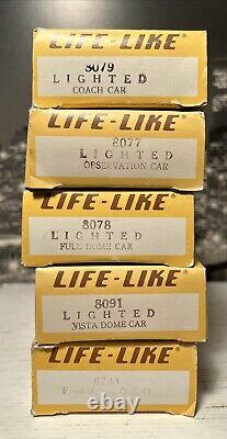 Vintage HO Amtrak Train Lot of 5 Life Like 8241 Locomotive 229 & Passenger Cars