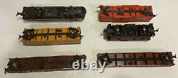 Vintage HO Train Set Revell 1957 Diesel Locomotive New Haven & 5 Freight Cars