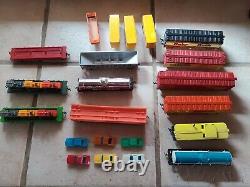 Vintage Ho Scale Lot 27 Piece Tyco Advertising Trains, Cars, Tractors