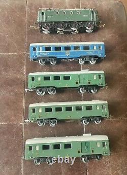 Vintage JEP Train Set. BB 8101 Loco with4 Cars O Gauge. Beautiful. Made In France