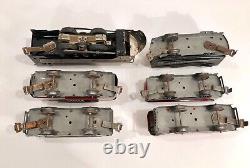 Vintage Marx Jubilee Canadian Pacific Locomotive Engine With Five Train Cars