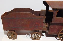 Vintage Metal Train Locomotive Engine Steam Coal Car Dayton Moving Hill Climber