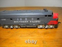 Vintage Penn Line HO Southern Pacific Passenger Train Set 8 Cars 3 Locomotives C