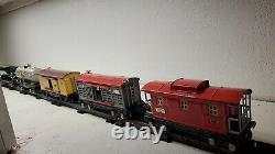 Vintage War Lionel Train Set- Pre War. Cars