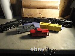 Vtg. American Flyer 2- Steam Locomotives & Tender # 282 & 302 With3- Train Cars