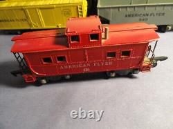 Vtg. American Flyer 2- Steam Locomotives & Tender # 282 & 302 With3- Train Cars