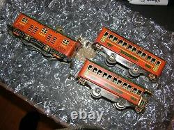 WINNER Lionel Tin Litho TRAIN SET #1004 incl. ENGINE & CARS NOT TESTED