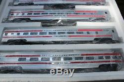 Weaver AT & SF Circus Train, 2 EMD E-8's. 5 Cars Full O Scale 1 of 50 Made