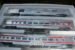 Weaver AT & SF Circus Train, 2 EMD E-8's. 5 Cars Full O Scale 1 of 50 Made