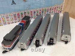 Williams Amtrak 807 Diesel Engine Set 4 Passenger Cars