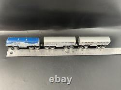 Wooden Amtrak Train Ge Genesis P42 #207 Locomotive Engine & Cars