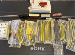 Z Gauge Model Trains Bundle Marklin Steam Locomotive & Freight Cars Various